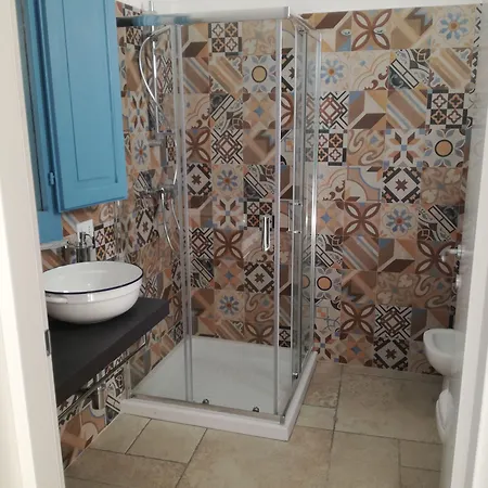 Li Perrini Boutique לינה וארוחת בוקר Acquarica